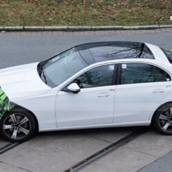 2026 Mercedes C Serisi şekil değiştiriyor! İşte yeni hali 26 2026 mercedes c serisi sekil degistiriyor iste yeni hali 1 e1734624975735