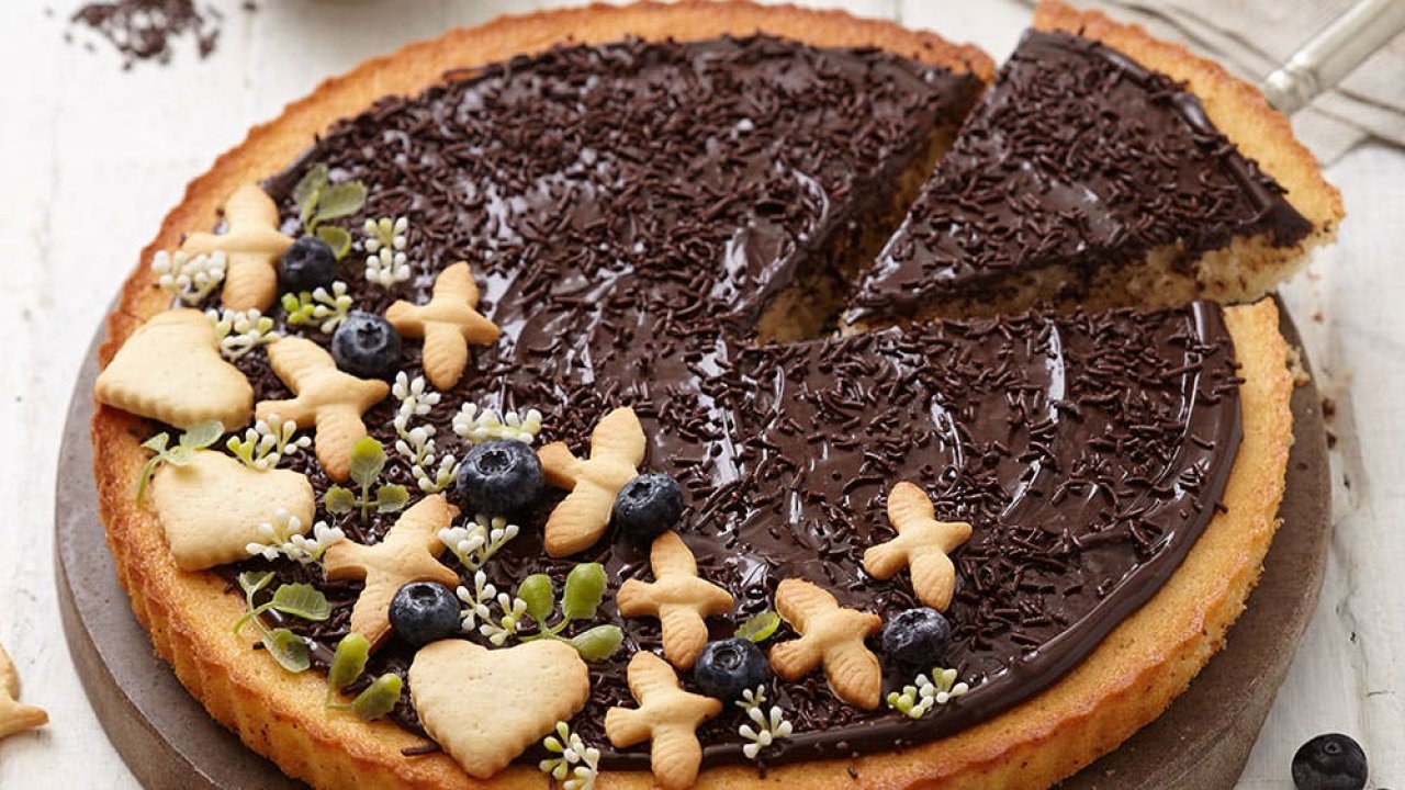 Çikolata Severler İçin: Çikolatalı Tart Kek Tarifi 19 465731