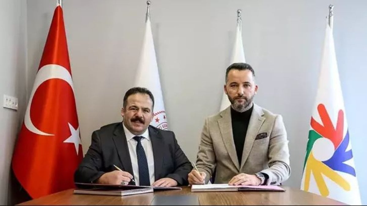 Türkiye İşitme Engelliler Futbol Milli Takımı'na Mehmet Can Karagöz Atandı! 1 494500