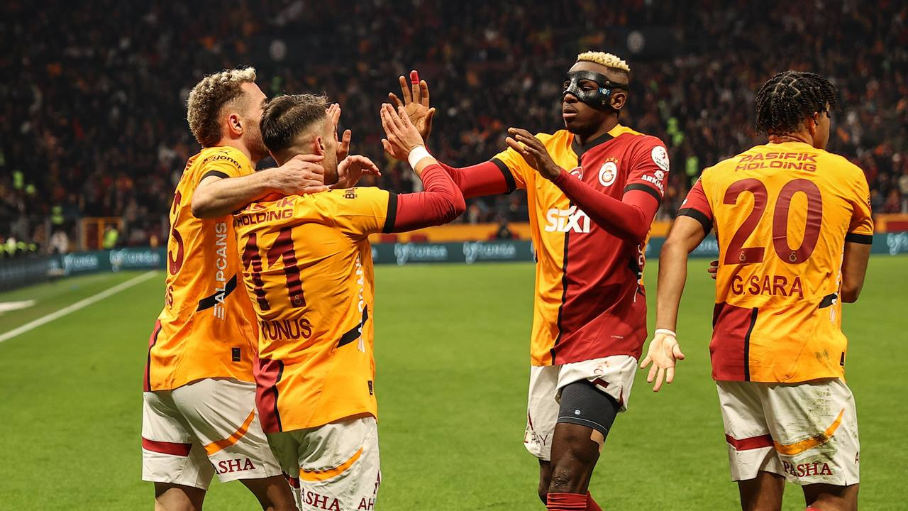 Galatasaray, yenilmezlik serisini 21 maça çıkardı! 2 495328