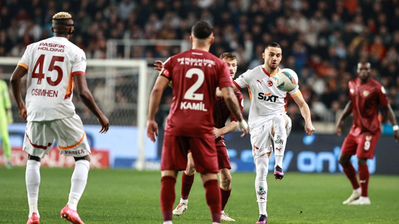 Galatasaray'da tek değişiklik yapıldı 14 497190