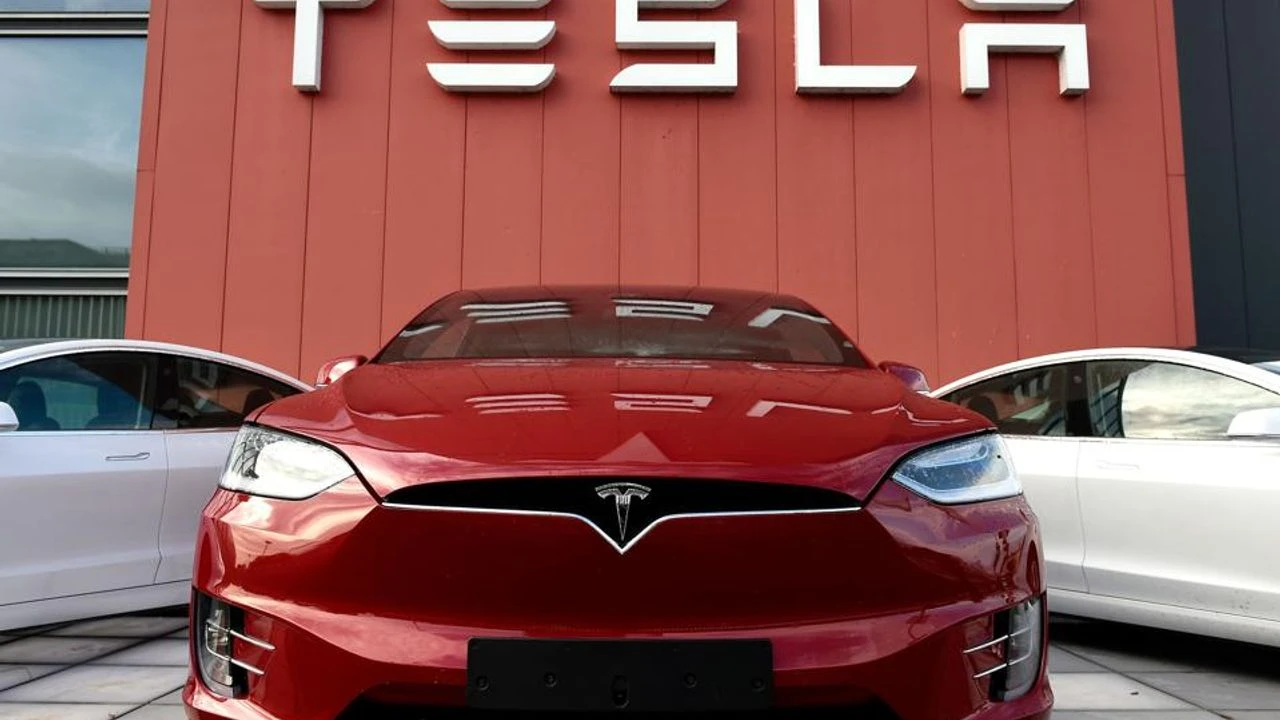 Tesla 1.2 milyon araci geri cagiriyor Iste sebebi.webp