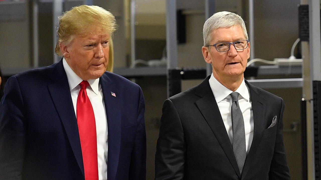 donald trump tim cook