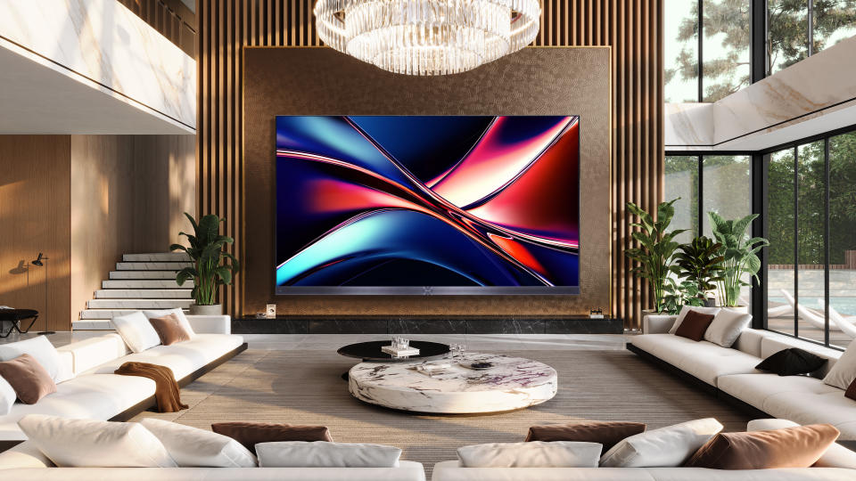 Hisense, tam 136 inçlik microLED TV'sini duyurdu! 4 microled hisense