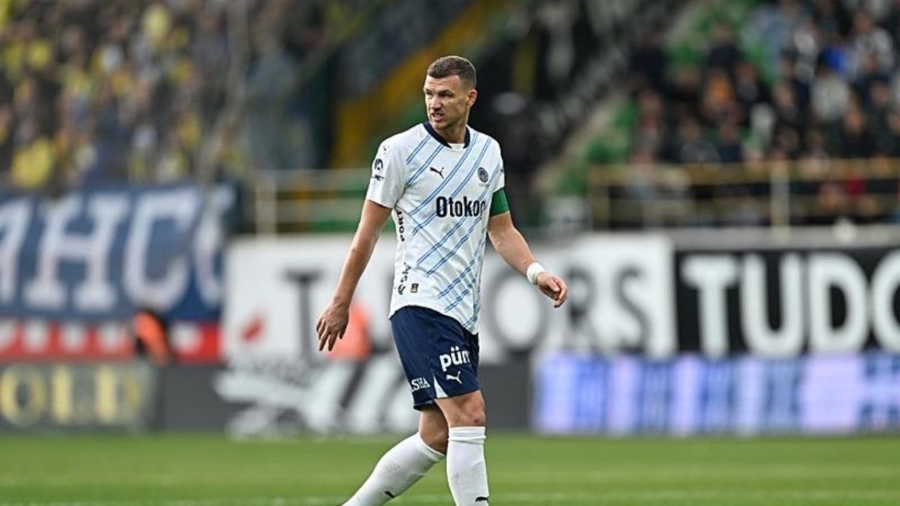 Fenerbahçe, Dzeko'ya sözleşme uzatma teklifi yapmaya hazırlanıyor 5 502317