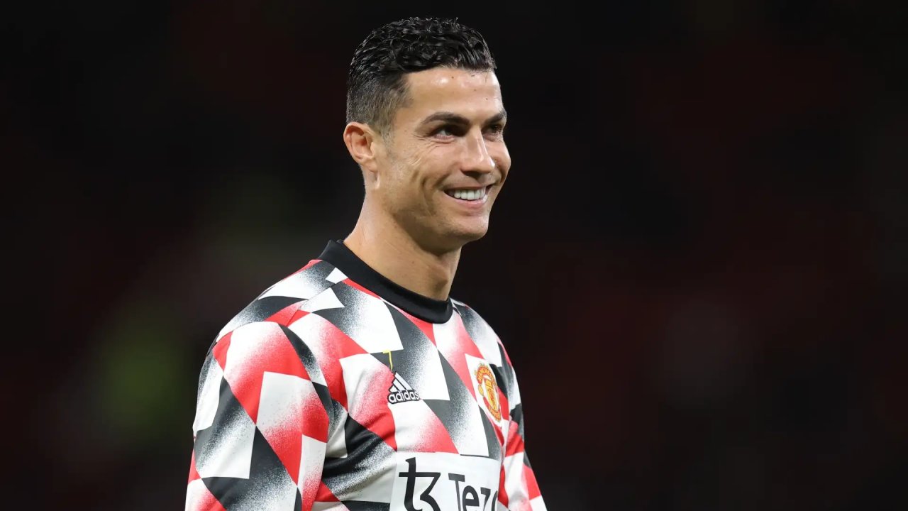 Fenomen Ronaldo'dan Cristiano Ronaldo'ya göndermede bulundu: 'Ancak ilk 10 için.. 12 502363