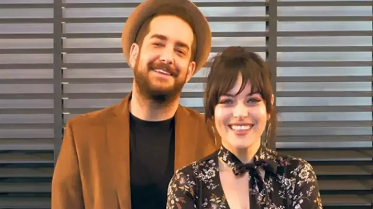 Ezgi Mola'dan Enis Arıkan açıklaması 12 502591