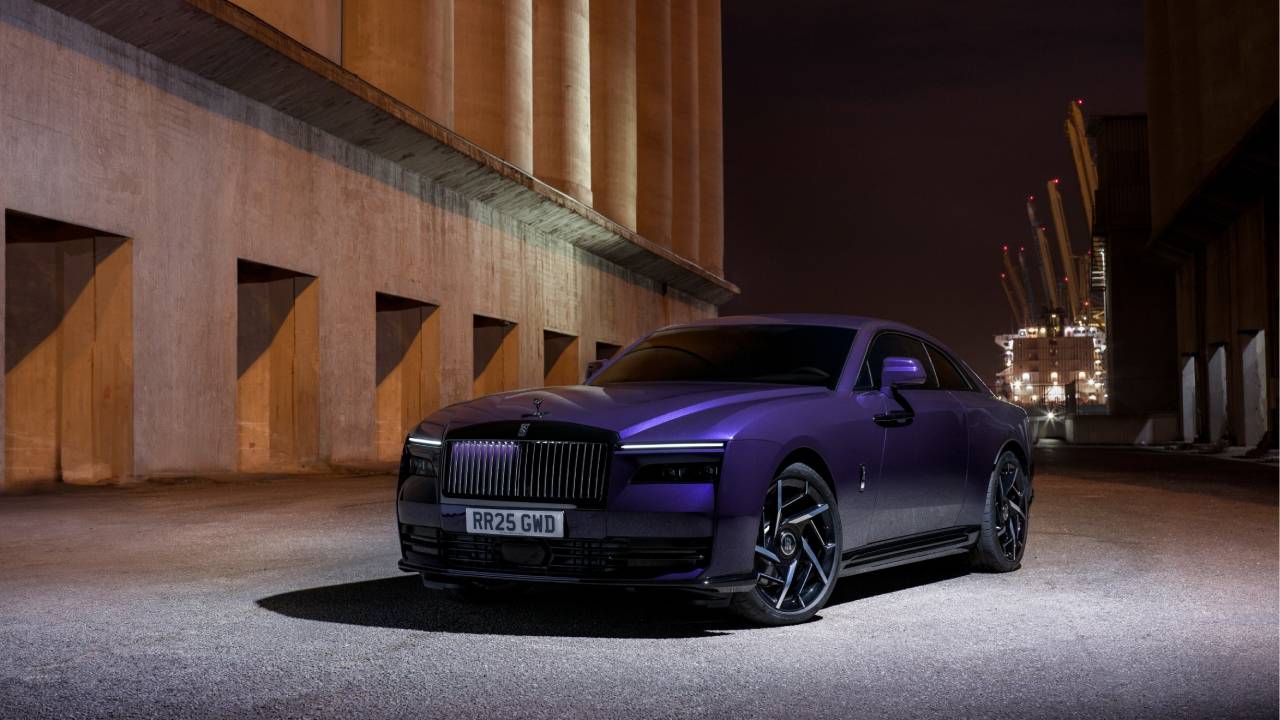 Rolls-Royce Black Badge Spectre özellikleri 16 55 1