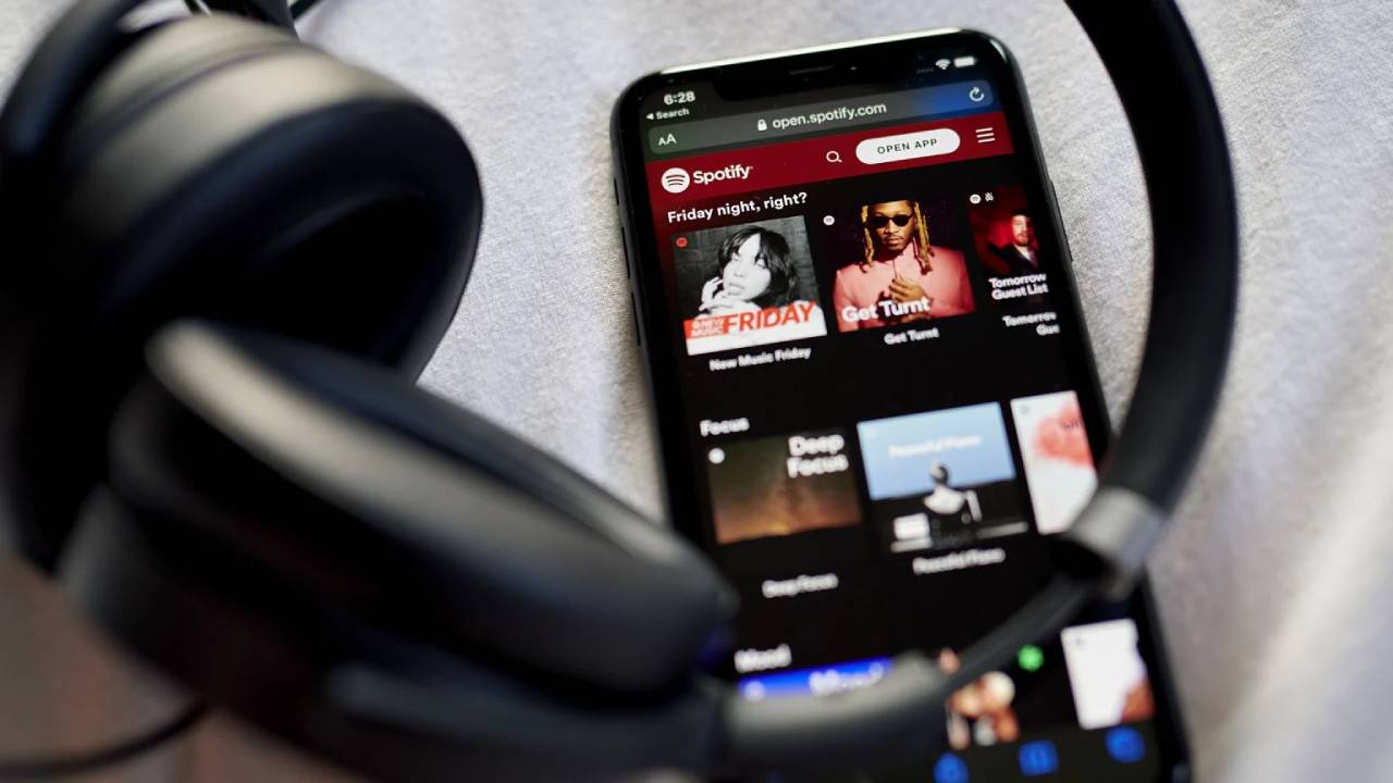 Spotify ilk kez tam yıl kar açıkladı! 19 Spotify 1