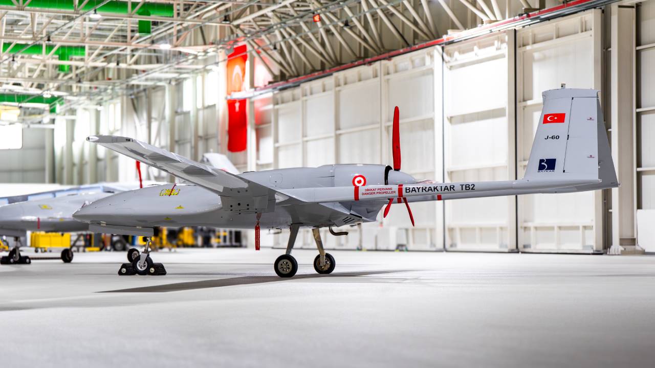 Bayraktar TB2 Jandarma envanterinde görevini tamamladı 17 tb 2 1