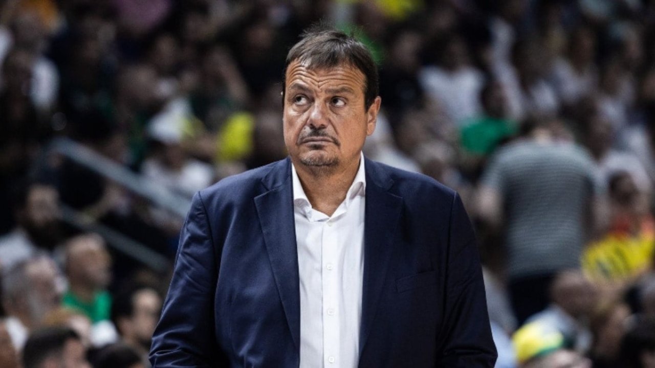 Ergin Ataman derbide Olympiakos'a kaybetti 24 505683