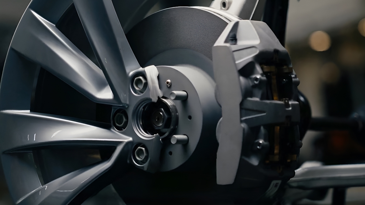 yeni tesla model y rejeneratif fren sistemi