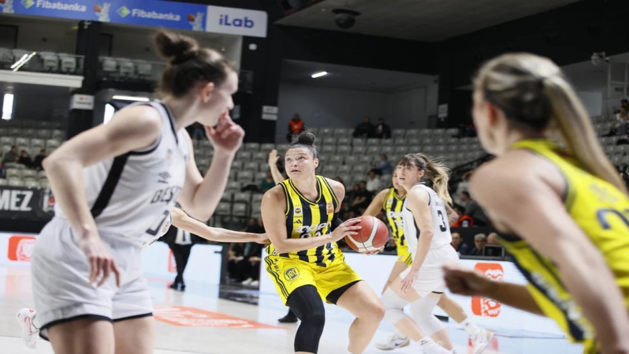 Fenerbahçe Opet Beşiktaş BOA'yı 2-0'la geçerek finale yükseldi! 4 508934