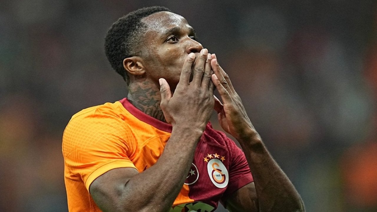 Zaha Galatasaray'a mesaj gönderdi 10 514652