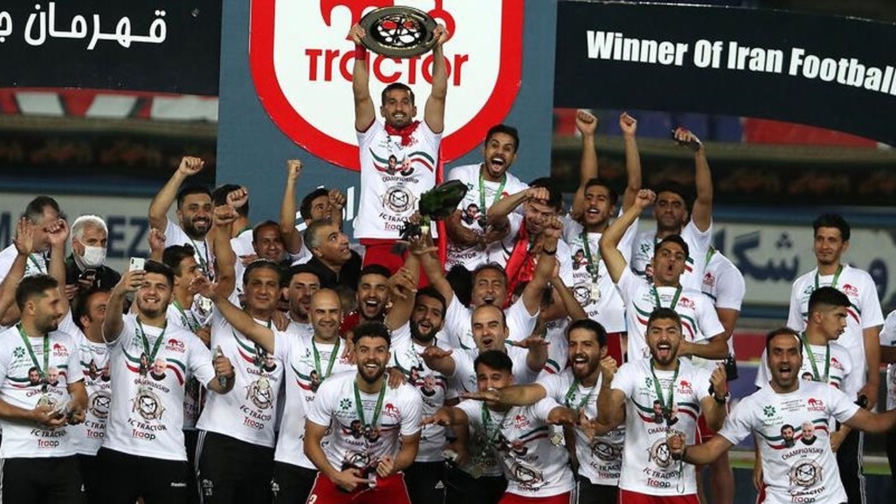 Tebriz Traktör, İran 1. Futbol Ligi'nde şampiyon oldu 10 514732