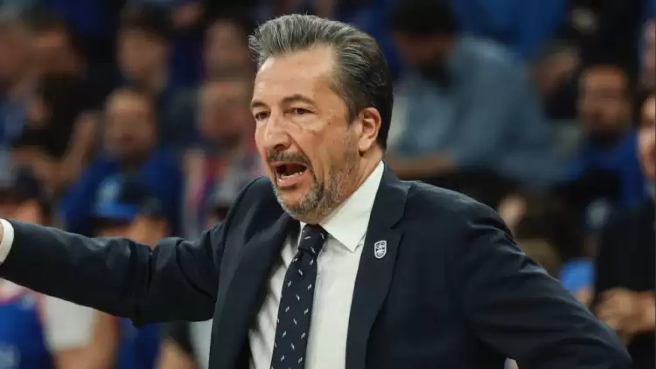 Anadolu Efes başantrenörü Luca Banchi: 'Ölüm-kalım maçı olacak' 11 514747