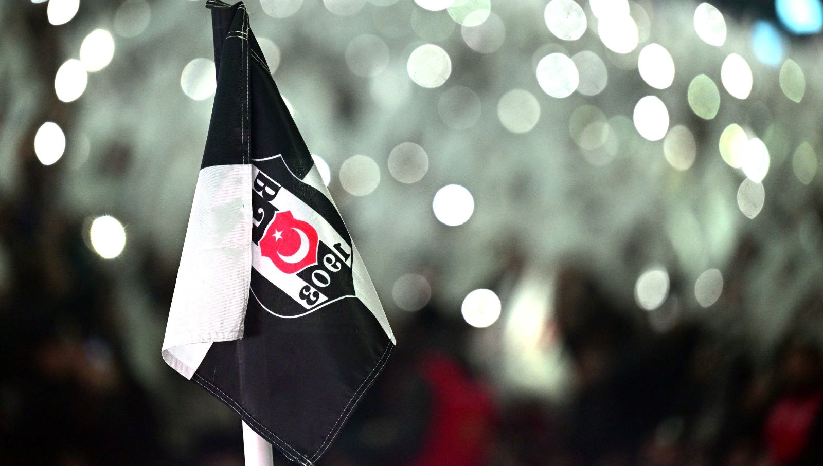 Beşiktaş’ın dev finans operasyonu! Kulüp kasasına milyarlar aktı 17 515568