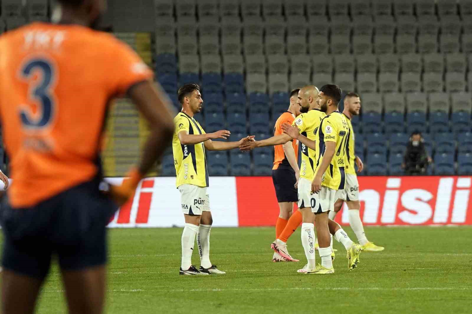 Fenerbahçe'nin Başakşehir serisi: 7 maçta 7 galibiyet 11 516213