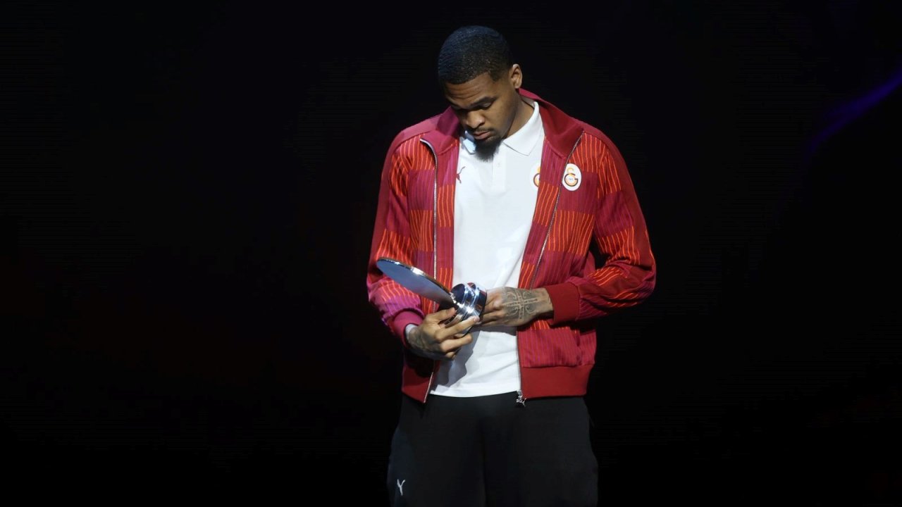 Basketbol Şampiyonlar Ligi 2024-2025 sezonunun en iyilerine ödüller verildi 7 516366