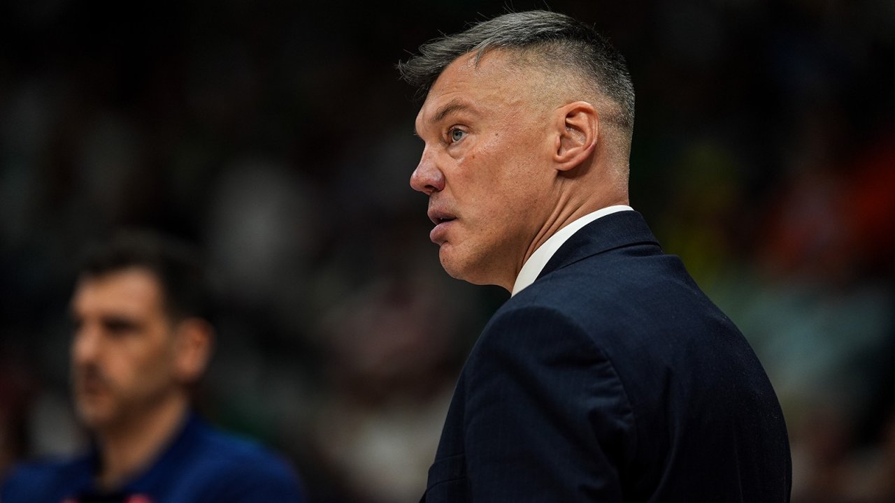 Sarunas Jasikevicius, Final Four talihini tersine çevirdi 10 518821