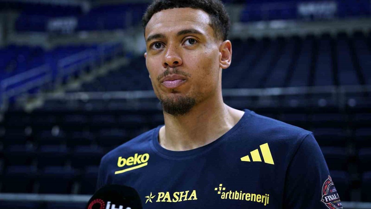 "Fenerbahçe’nin Euroleague’deki başarısı tarih boyunca akıllardan silinmeye.. 1 519910