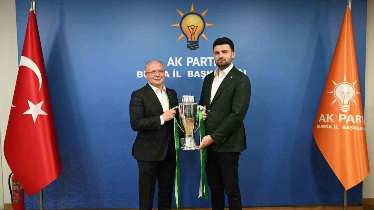 Bursaspor’a 62. kuruluş yıldönümü hediyesi verildi 10 520183