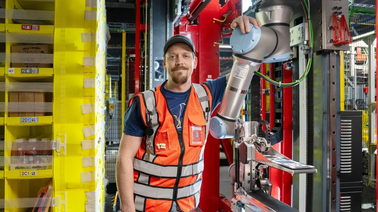 Amazon yeni robotu Vulcani gor.webp