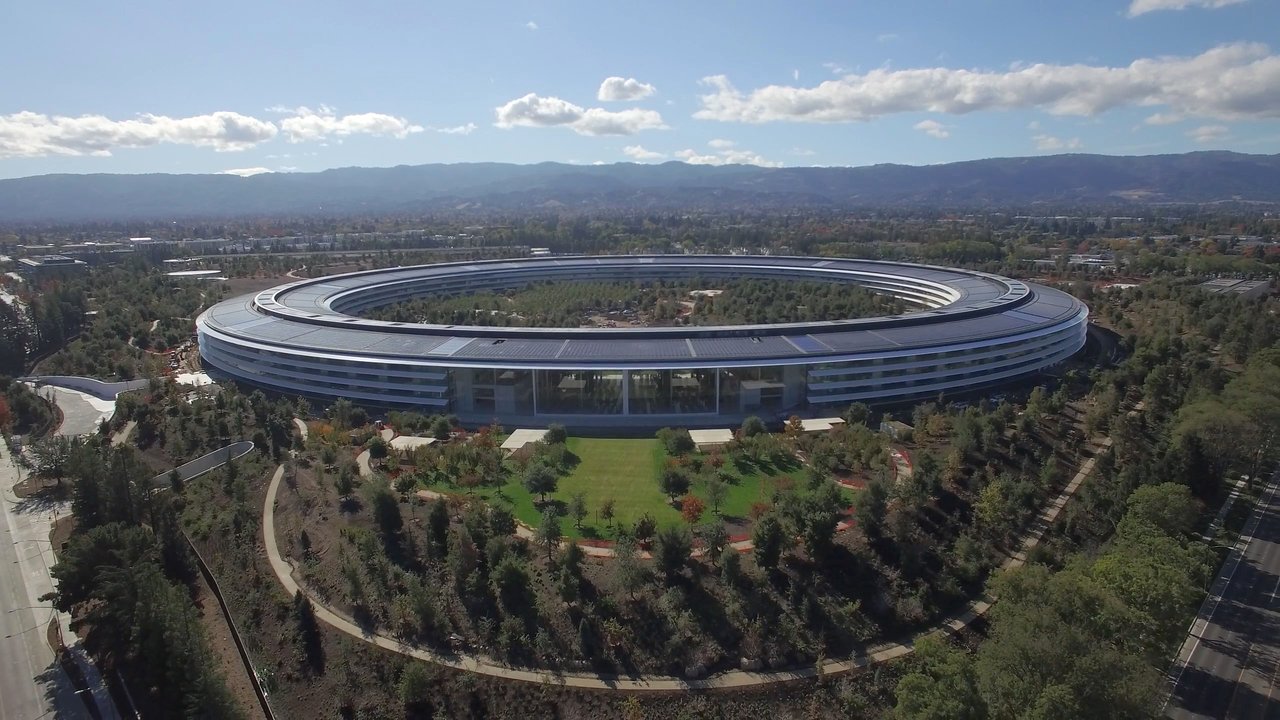apple park the spaceship 1
