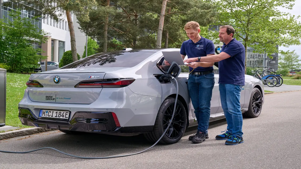 bmw kati hal 1.webp