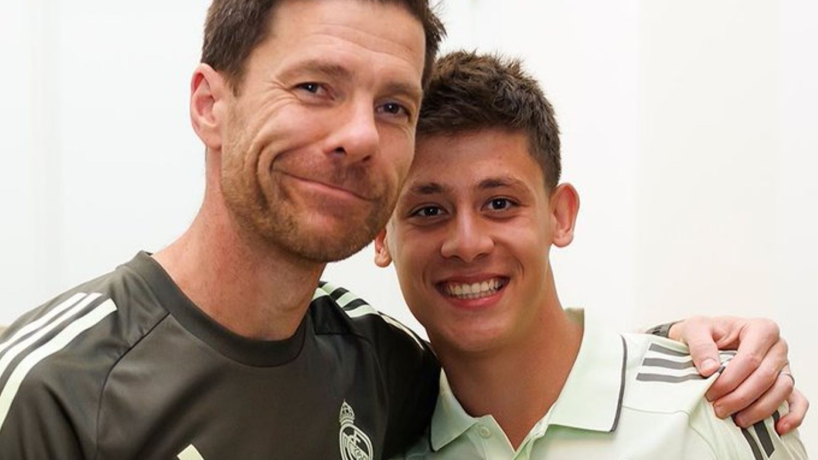 Arda Güler kararı tartışma yarattı: Xabi Alonso’ya eleştiri yağdı 14 524220