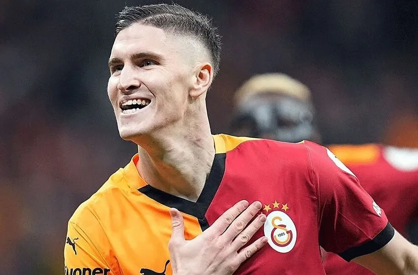 “Galatasaray’la çok daha büyük başarılara imza atmak istiyorum” 3 512508