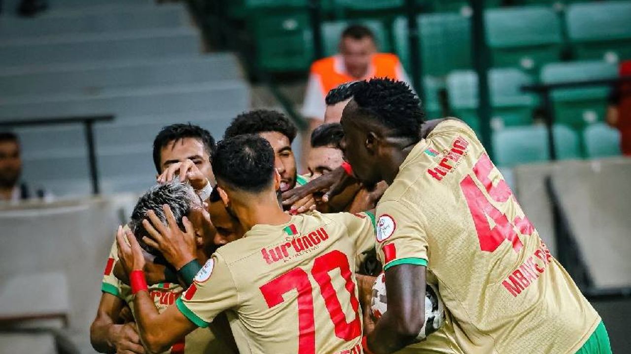 Amedspor'a Saha Olayları Nedeniyle 2 Maç Seyircisiz Oynama Cezası 8 536000