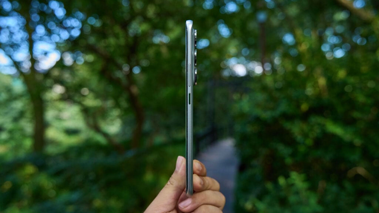 En ince 3D kavisli telefon, Guinness Rekorlarına girdi! 14 en ince 3d kavisli telefon guinness rekorlarina girdi 1