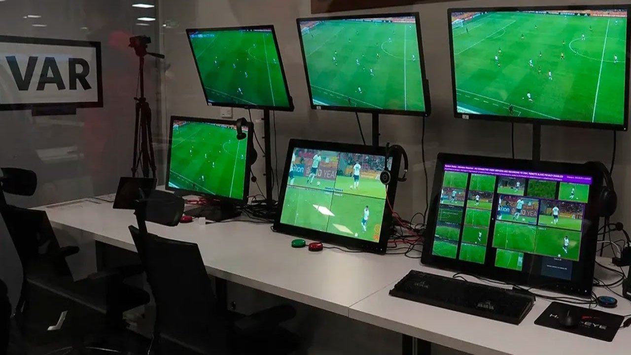 Süper Lig’de büyük gün! Beşiktaş, Fenerbahçe ve günün maçlarında var hakemleri belli oldu 12 504362