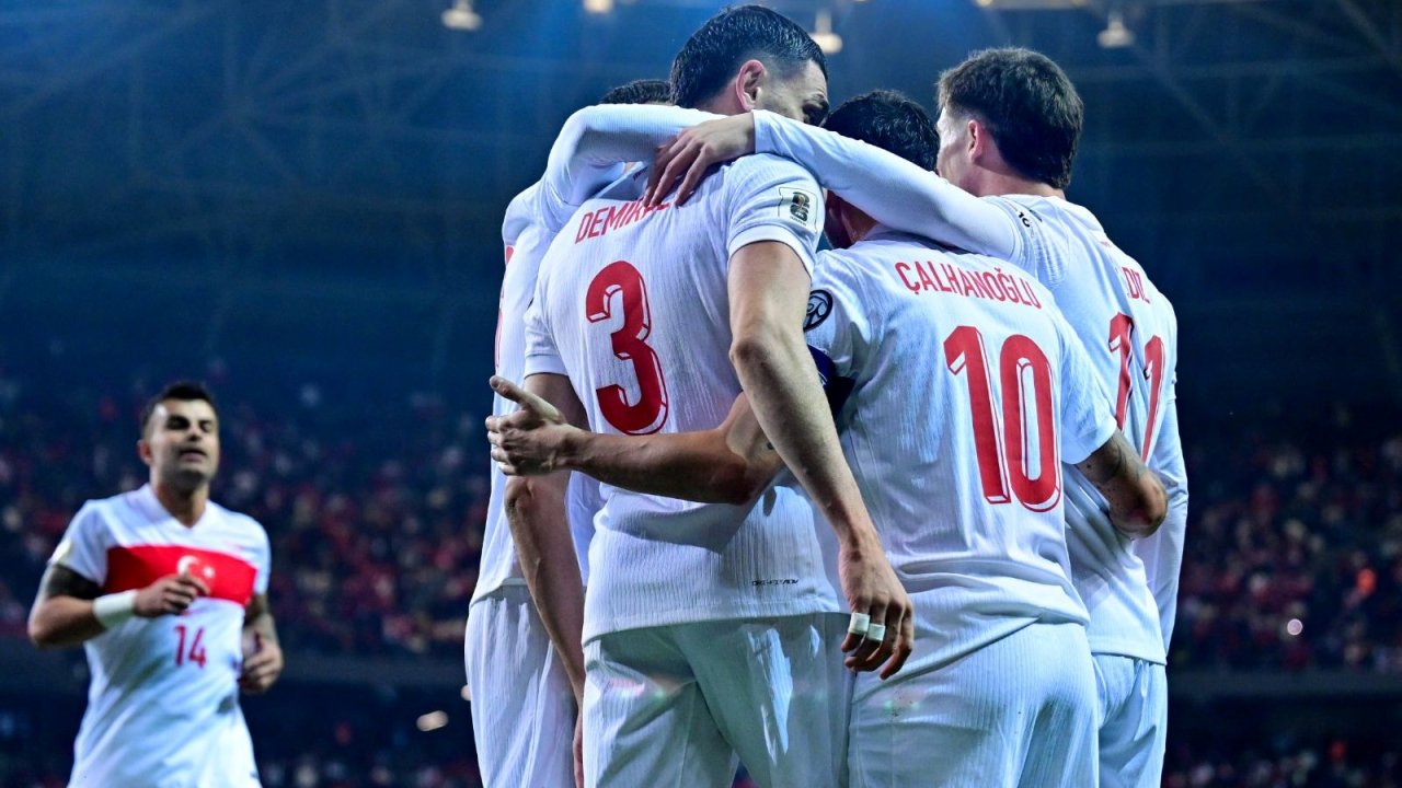 Montella’dan şok karar! 4 oyuncu Bulgaristan maçı kadrosundan çıkarıldı 3 545212