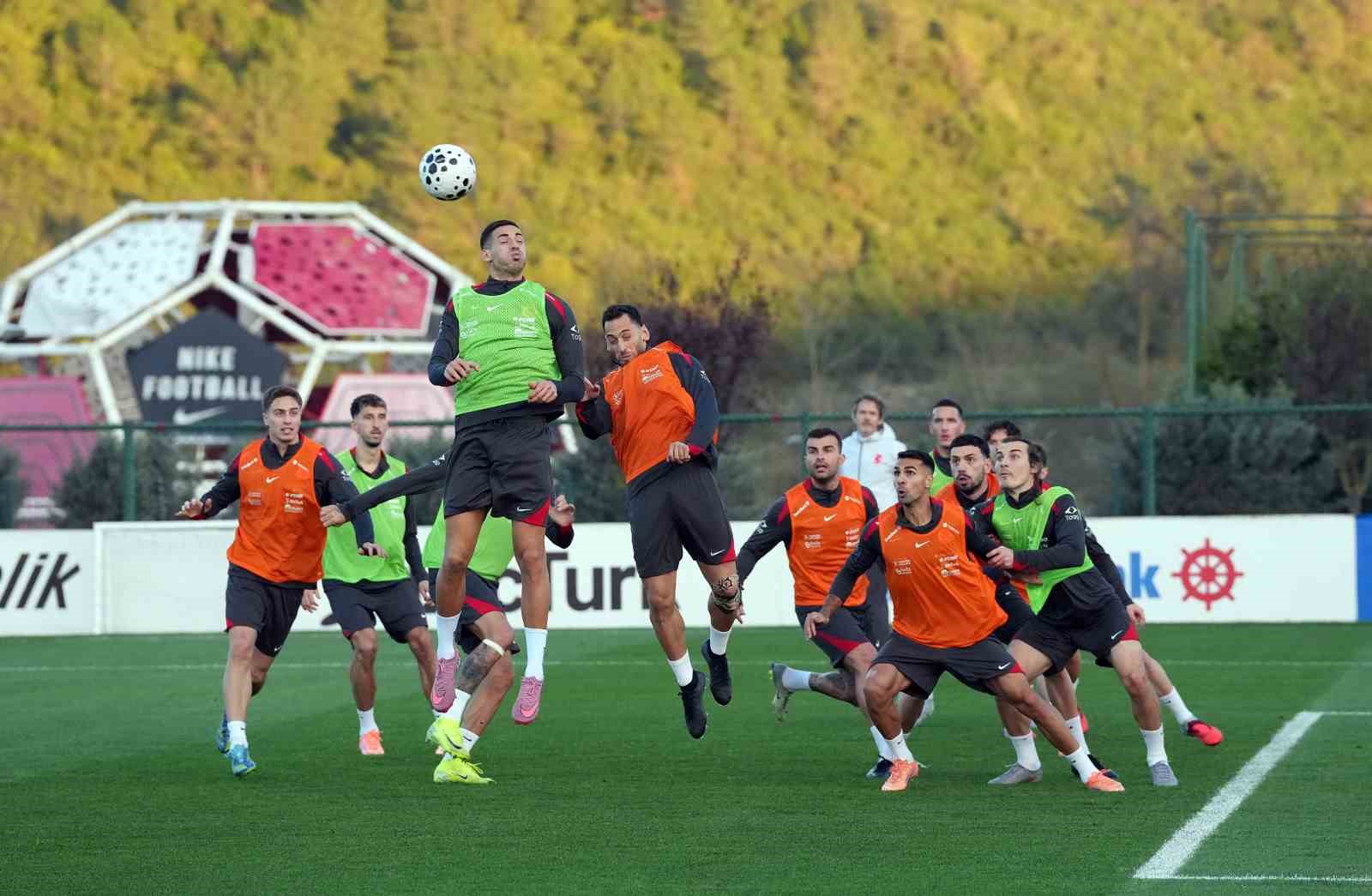 A Milli Takım, Bulgaristan maçı hazırlıklarını sürdürüyor 10 549209