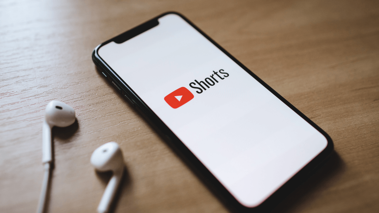 YouTube onlemini aldi Shorts filigrani geliyor 2.webp
