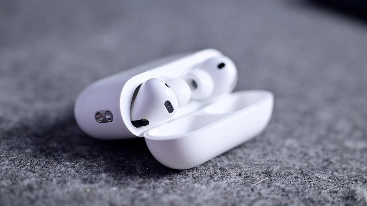 Apple'dan Sınırlı Sayıda Özel Seri 5 airpods pro 3 3