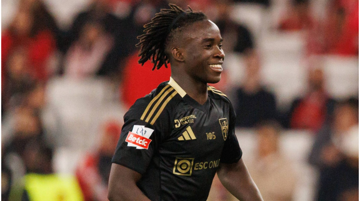 18 yaşındaki Renato Nhaga İstanbul’a geldi 7 555282