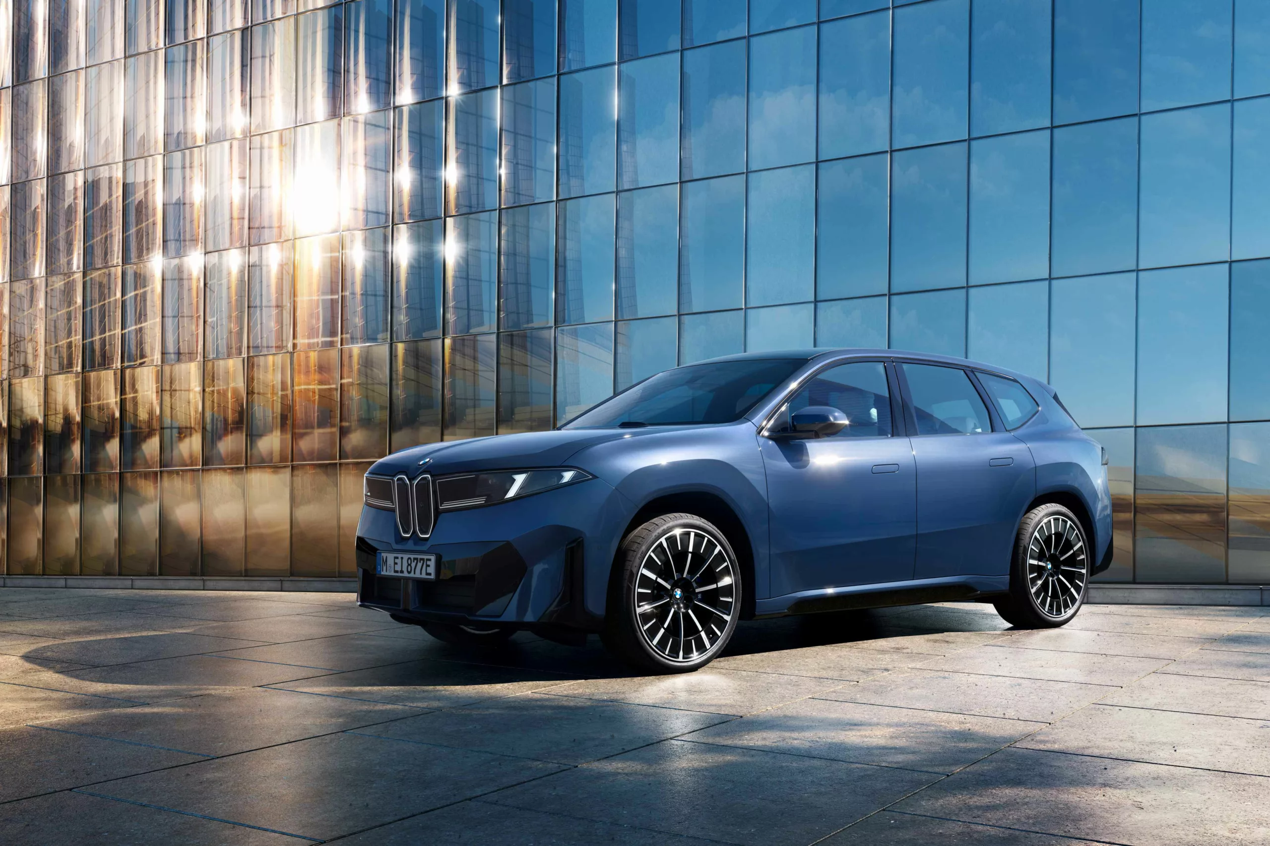 Yeni BMW iX3 1 scaled.webp