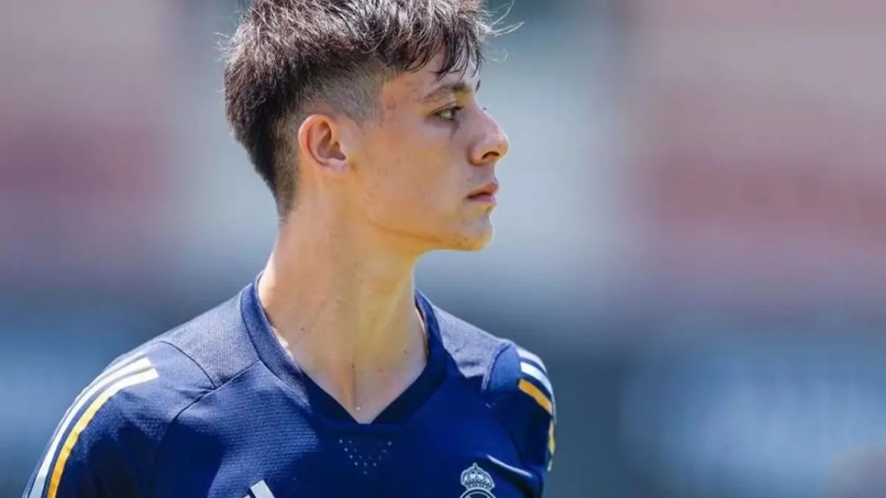 Arda Güler’e Bitmeyen Eleştiriler! Ne Yapsa Olmuyor! 7 556076