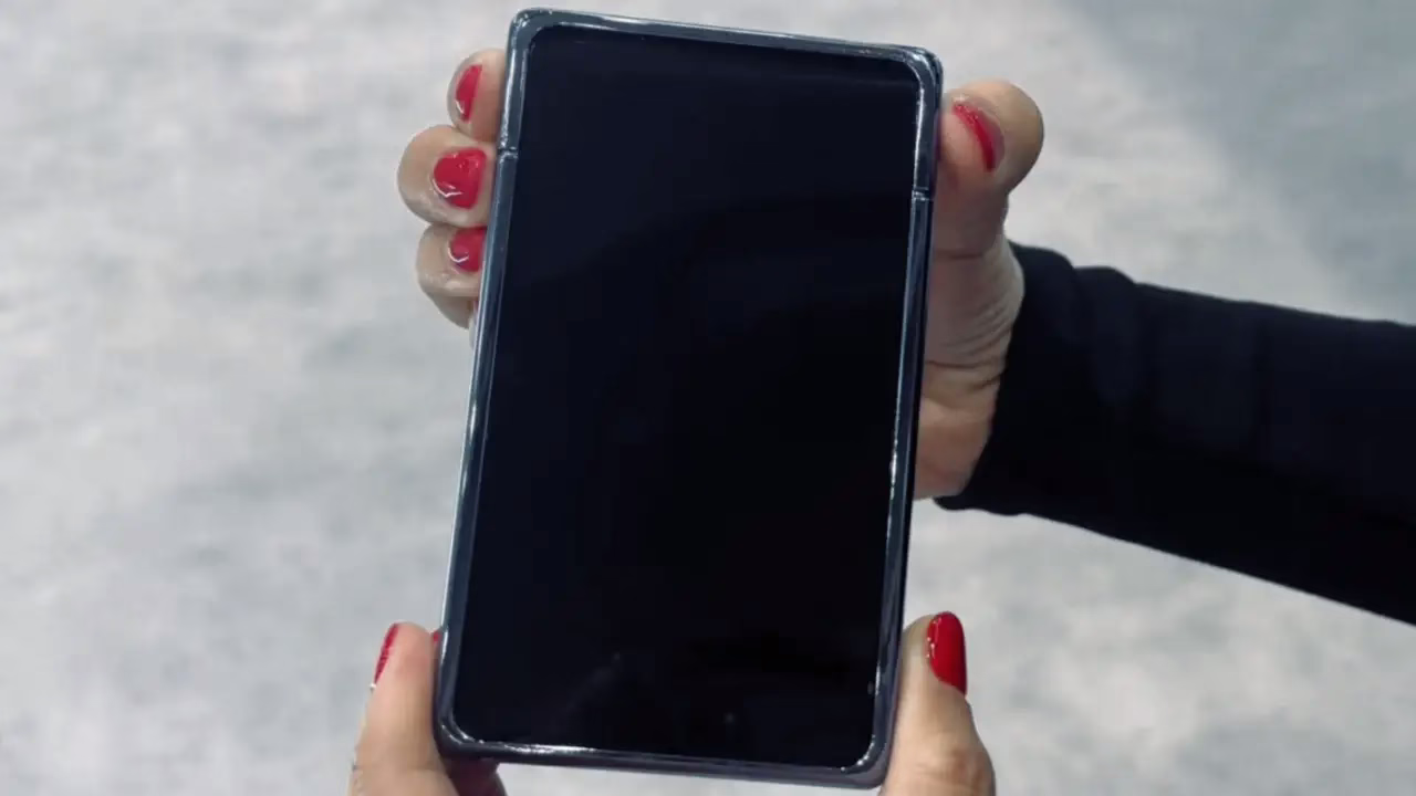Samsung Uzayan Telefon Ekranını Tanıttı 19 Samsung MWC 26.avif