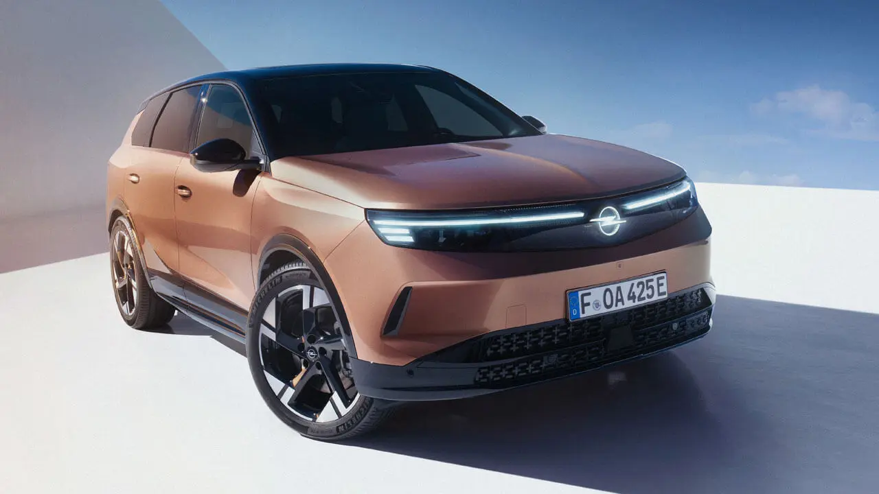 2028de yolda opelden yeni elektrikli suv.webp