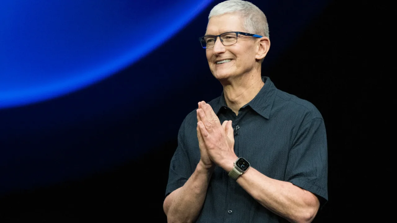 Apple'da Tim Cook Dönemi Kapanıyor: Yeni CEO Belli Oldu! 21 appleda tim cook donemi kapaniyor yeni ceo belli oldu.webp