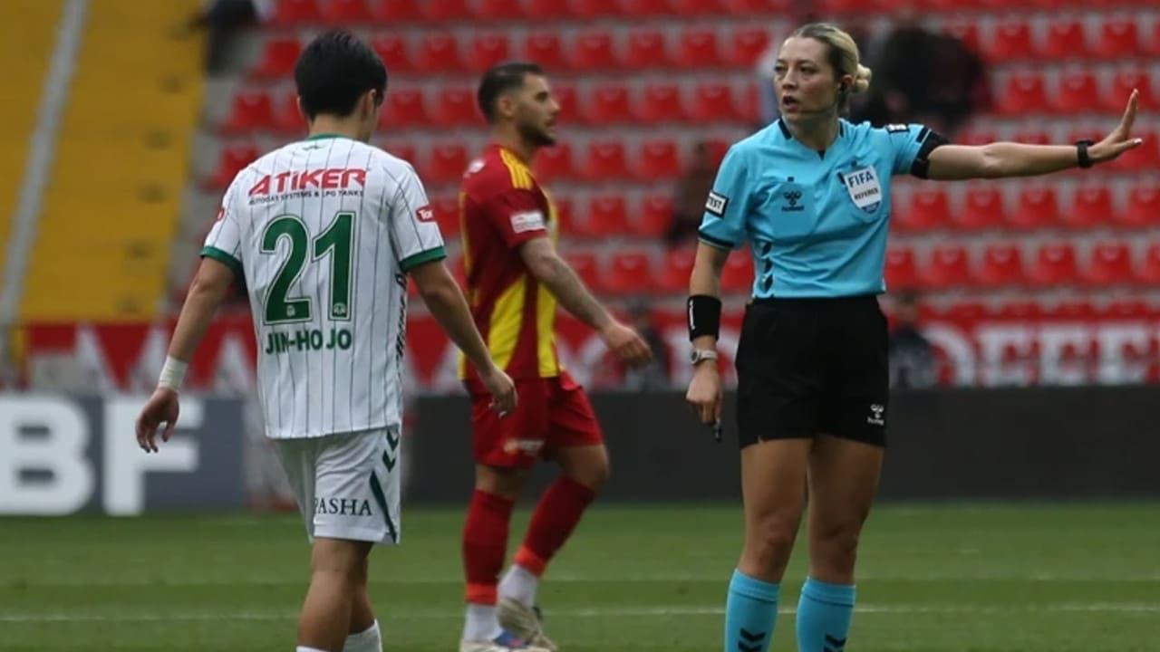 Kayserispor lige galibiyetle veda etti! Konyaspor’u ikinci yarıda yıktı 12 559060