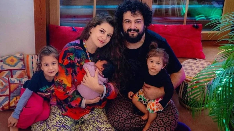 Atiye’den sürpriz bebek haberi! Ünlü şarkıcı 4. kez anne olmaya hazırlanıyor 5 559144