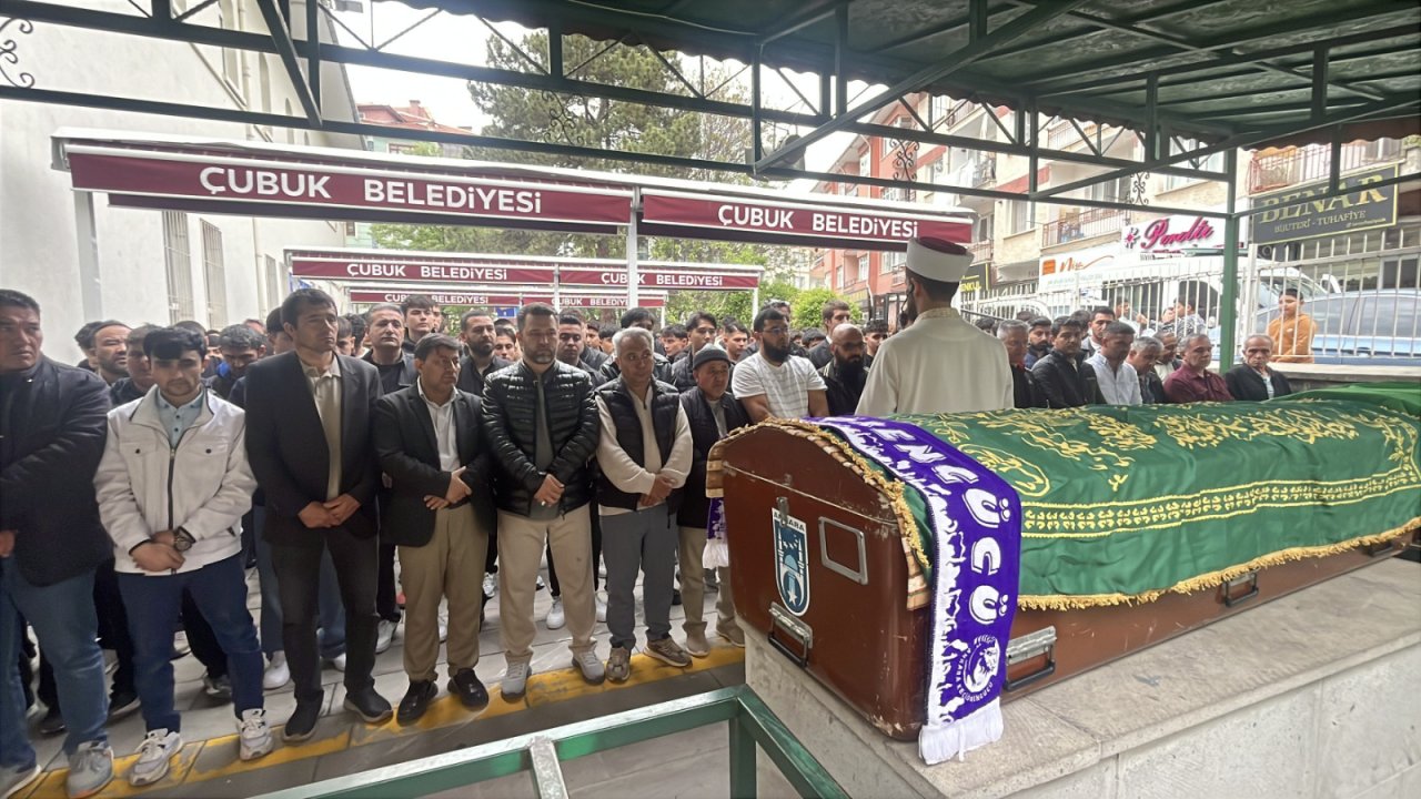 16 Yaşındaki Genç Futbolcu Abdullah Sultanoğlu Ankara’da Defnedildi! 9 559175