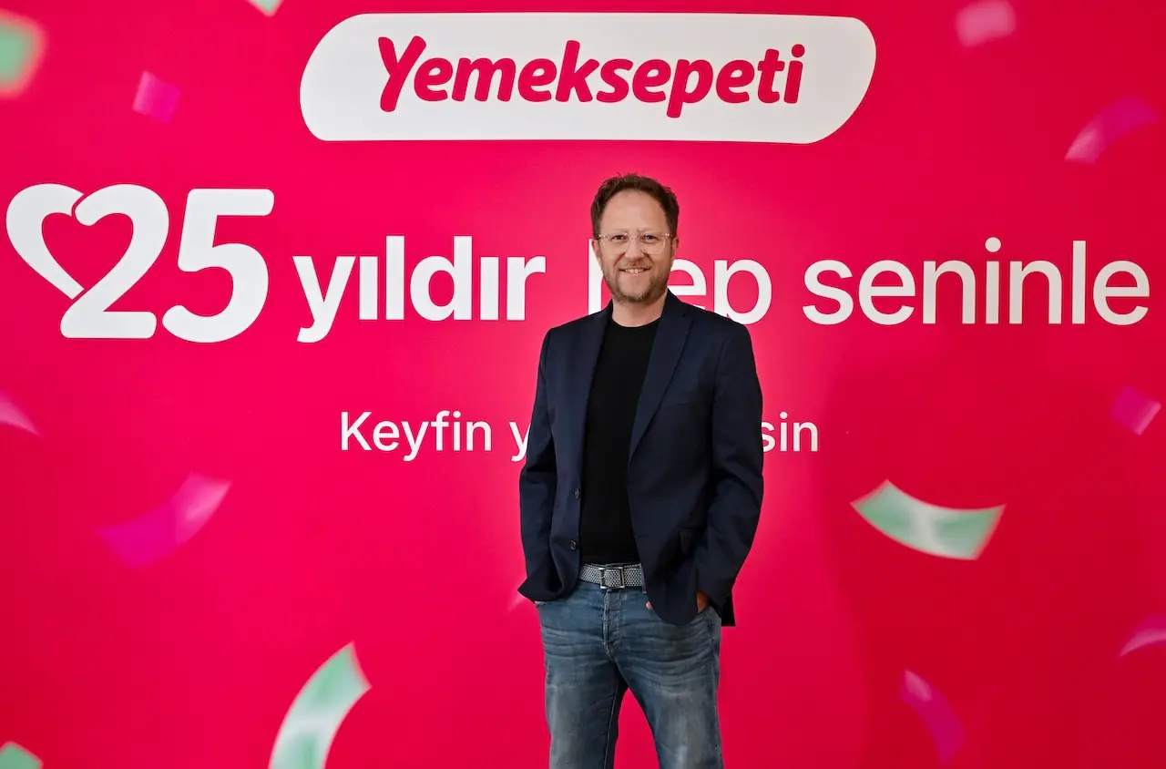 25. Yılını Kutlayan Yemeksepeti, Türkiye’nin Çeyrek Asırlık Sofra Hafızasına Işık Tutuyor 14 Yemeksepeti Genel Muduru Oytun Calapover.webp