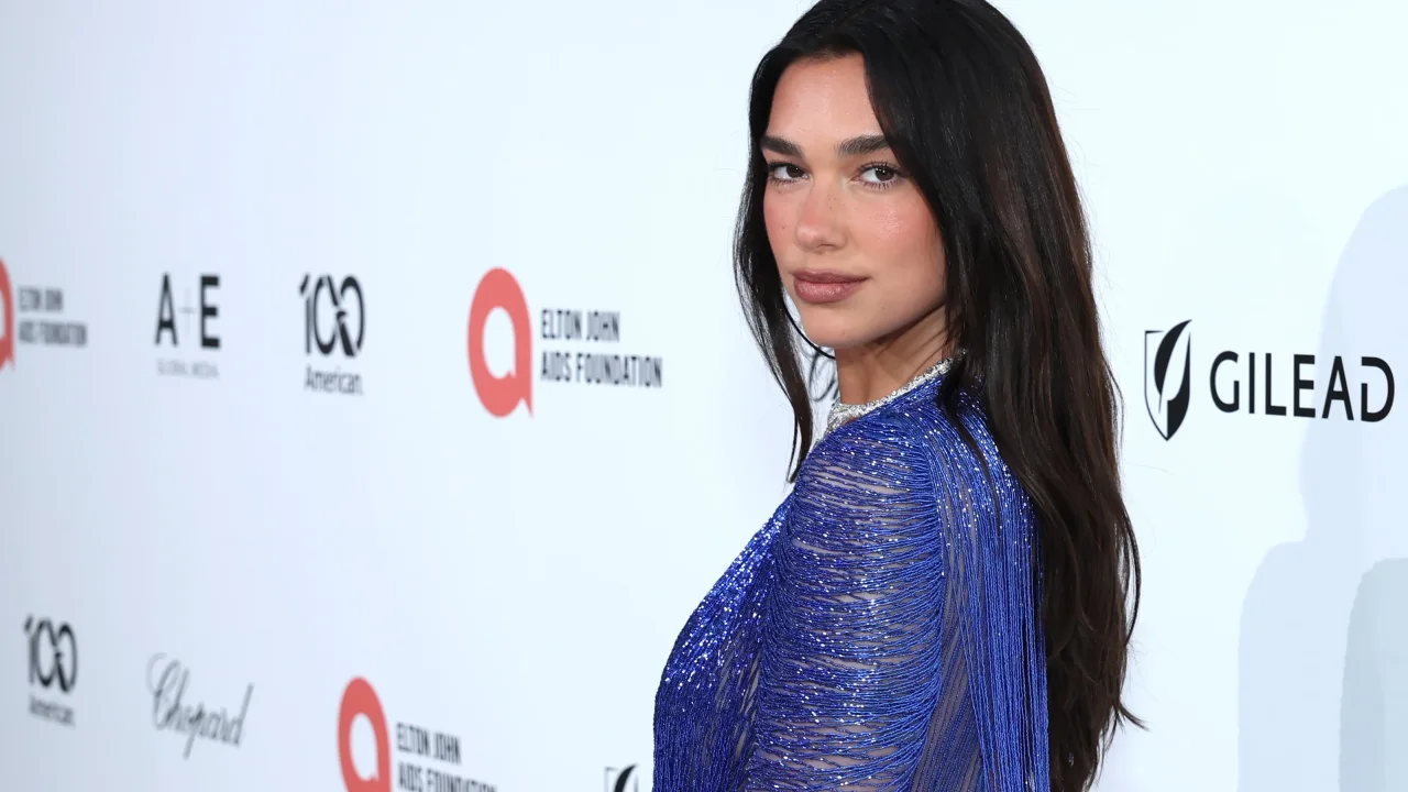dua lipadan samsunga 15 milyon dolarlik dava.webp