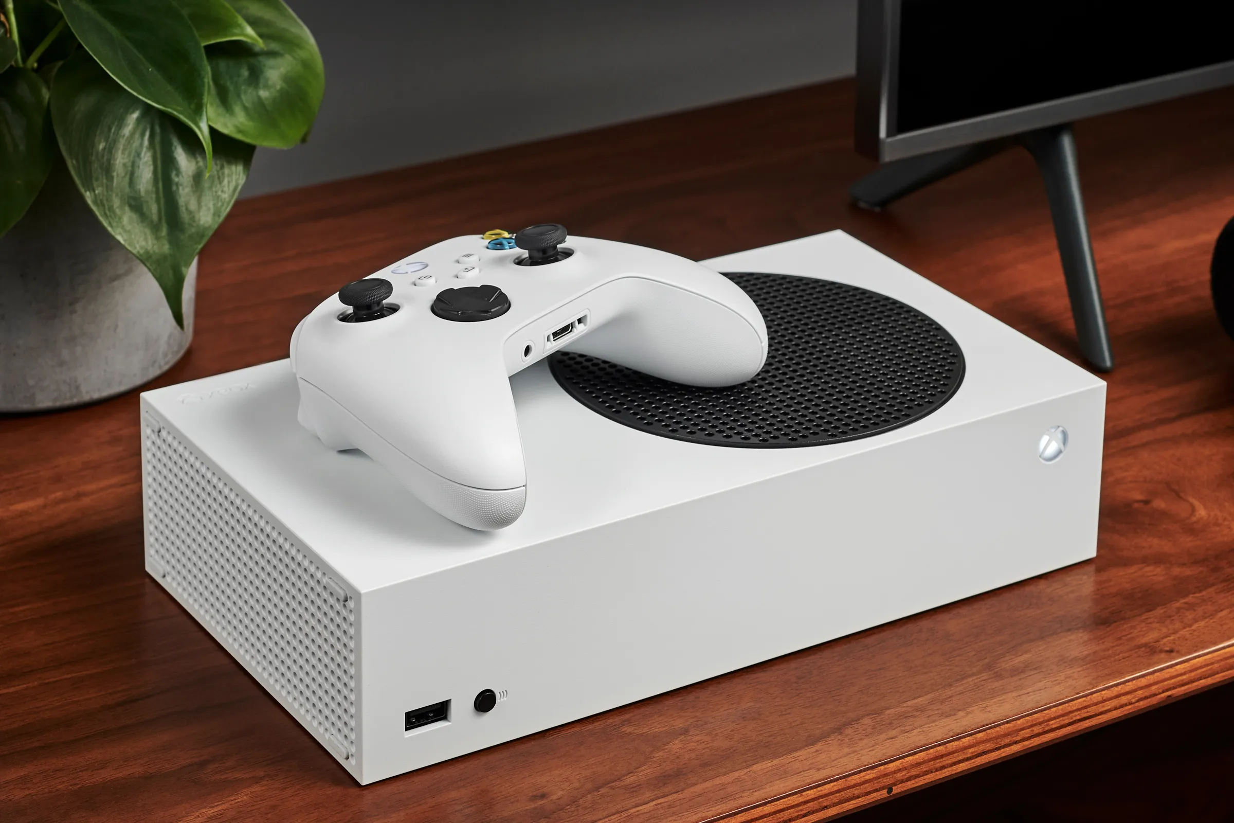 Xbox'ta Toplam 4 Bin TL Değerindeki Üç Oyun Ücretsiz Oldu 11 xbox 2 2.webp